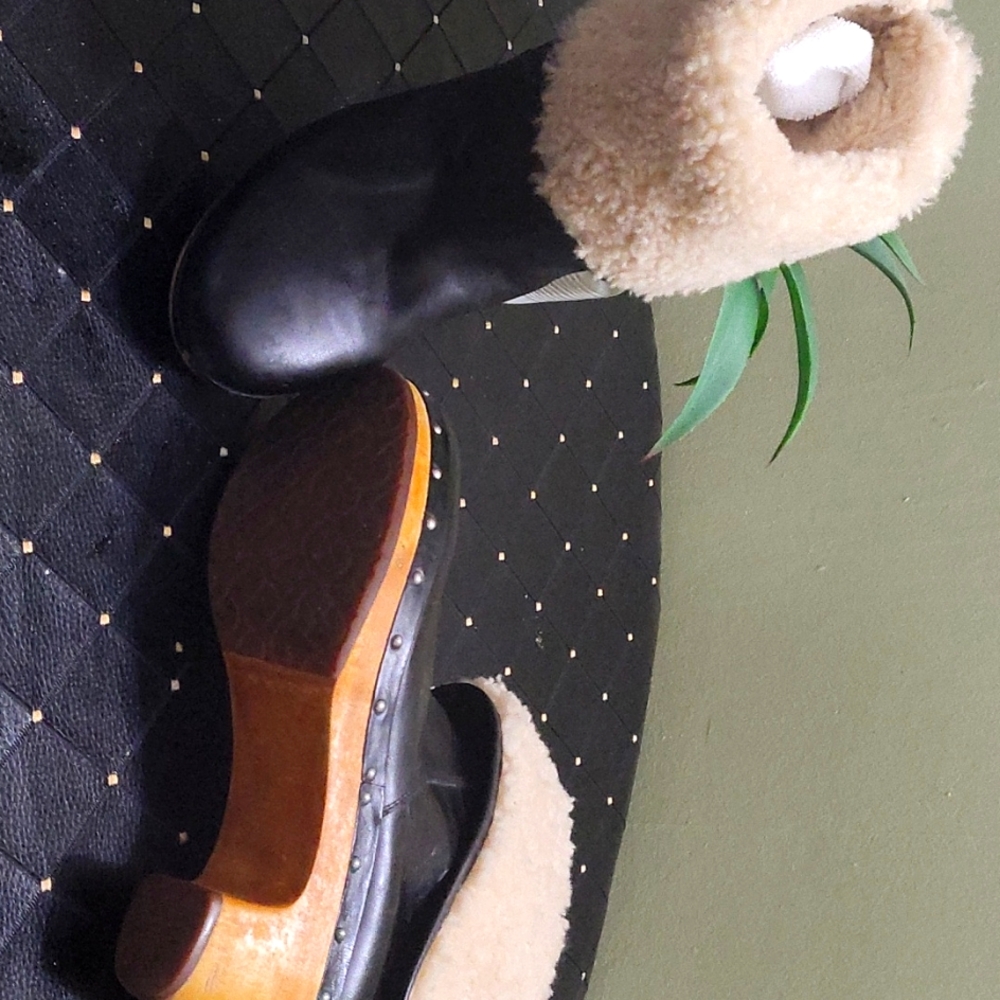 Ugg ankle boots with lamb fur